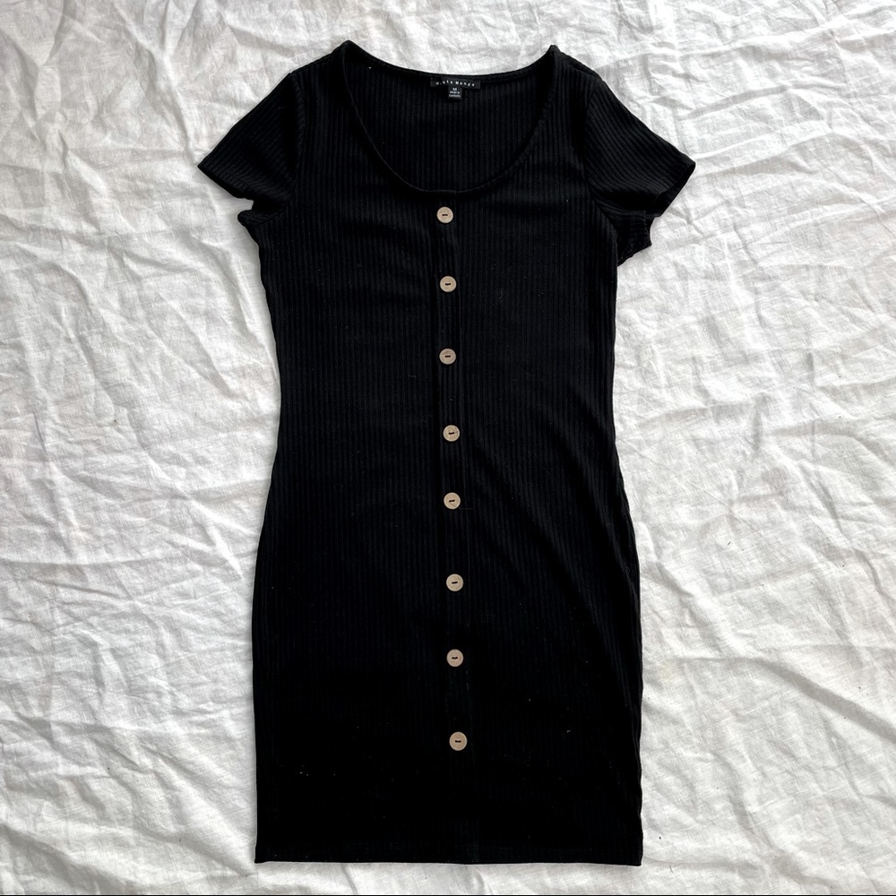 Ribbed black dress